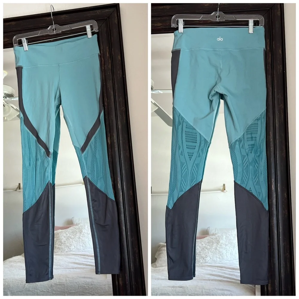 ALO Yoga very light